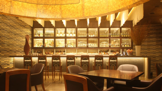 Kh&aacute;ch sạn được thiết kế theo phong c&aacute;ch hiện đại m&agrave; vẫn mang khuynh hướng cổ điển