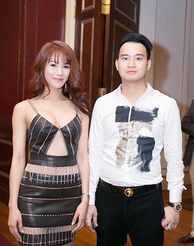 Năm 2016, c&ocirc; c&ocirc;ng khai chuyện t&igrave;nh cảm với vị thiếu gia k&eacute;m m&igrave;nh 1 tuổi. Diễn vi&ecirc;n phim