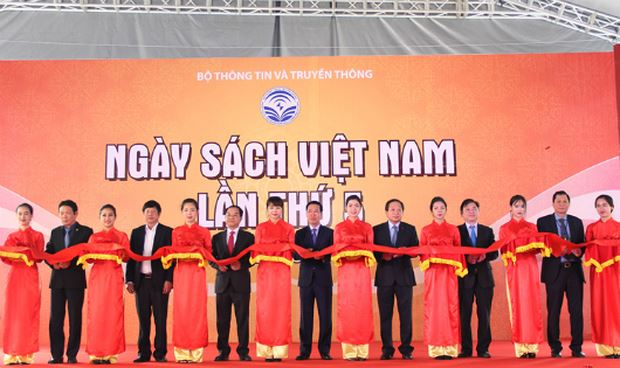 Tưng bừng c&aacute;c hoạt động hưởng ứng Ng&agrave;y S&aacute;ch Việt Nam 2018