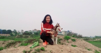 Vừa quen được 1 tháng, cô gái đã bị bạn trai bắt trộm cả 4 chú chó cưng Husky, nhắn tin đòi thì bị dọa tung clip nóng
