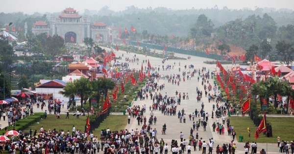 Hôm nay chính thức khai hội Đền Hùng