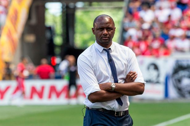 Ngay trước khi từ chức, HLV Wenger đ&atilde; cho rằng Patrick Vieira c&oacute; thể trở th&agrave;nh HLV Arsenal v&agrave;o một ng&agrave;y n&agrave;o đ&oacute;. Cựu danh thủ người Ph&aacute;p kh&ocirc;ng c&oacute; nhiều kinh nghiệm tr&ecirc;n băng ghế huấn luyện. Anh mới bắt đầu dẫn dắt CLB New York City từ năm 2016. Tuy nhi&ecirc;n, Patrick Vieira l&agrave; nh&acirc;n vật c&oacute; tầm ảnh hưởng lớn ở Arsenal. Anh được kỳ vọng sẽ xốc dậy tinh thần của CLB sau khi triều đại của HLV Wenger kết th&uacute;c.