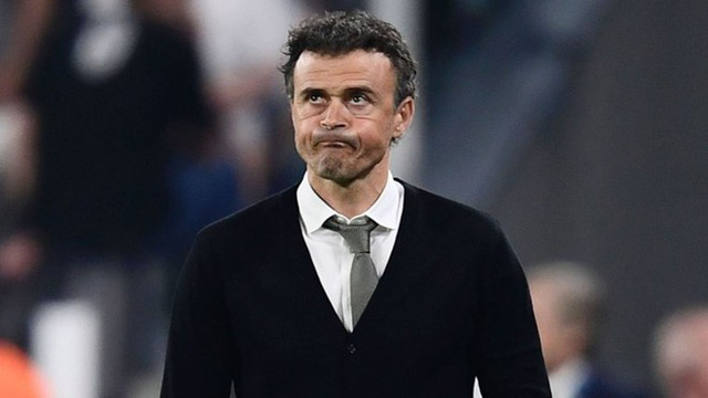 HLV Luis Enrique ưa th&iacute;ch lối chơi tấn c&ocirc;ng v&agrave; từng trải qua giai đoạn th&agrave;nh c&ocirc;ng ở Barcelona. Nếu tới Arsenal, &ocirc;ng sẽ duy tr&igrave; triết l&yacute; của CLB. Tuy nhi&ecirc;n, PSG được cho l&agrave; đang ở rất gần Luis Enrique.
