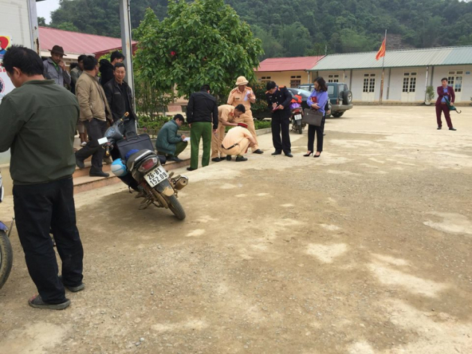 Vụ tai nạn được l&agrave;m r&otilde;, người l&ugrave;i xe kh&ocirc;ng l&agrave;m chủ được tay l&aacute;i l&agrave; c&ocirc; gi&aacute;o, kh&ocirc;ng phải thầy gi&aacute;o như th&ocirc;ng tin ban đầu.