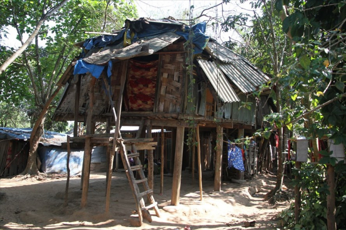 Ng&ocirc;i nh&agrave; của Hồ Văn T&agrave;i - c&ocirc;ng nh&acirc;n mất t&iacute;ch trong qu&aacute; tr&igrave;nh bỏ trốn khỏi mỏ v&agrave;ng. Ảnh: Hưng Thơ