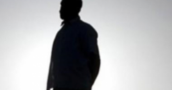 Phát hiện một trưởng phòng tử vong trong tư thế treo cổ tại nhà riêng