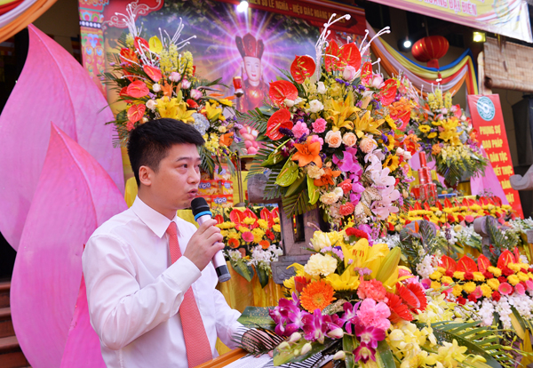 Đại diện Ch&iacute;nh quyền phường Quan Hoa khai mạc buổi lễ.