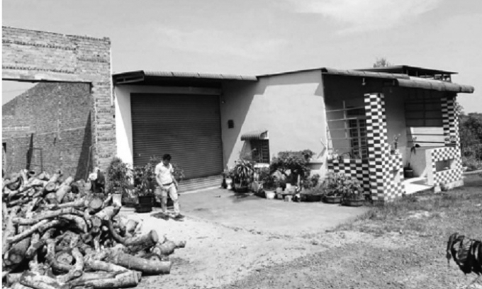 Cơ sở chế biến v&agrave; kinh doanh n&ocirc;ng sản của b&agrave; Loan.