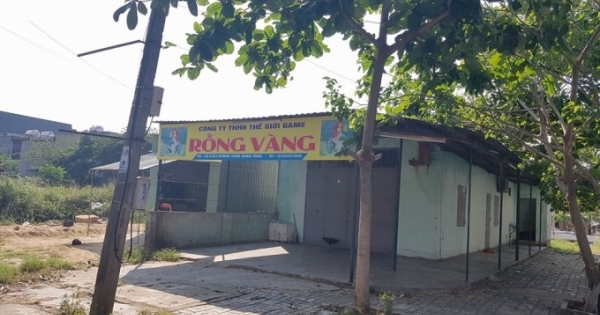 Đà Nẵng: Nghi bị chơi khăm, ba nam thanh niên chém bạn gái trọng thương