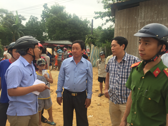 Thượng t&aacute; V&otilde; Văn S&aacute;u, Ph&oacute; Trưởng C&ocirc;ng an TP Huế c&oacute; mặt tại hiện trường chỉ đạo xử l&yacute; vụ việc.