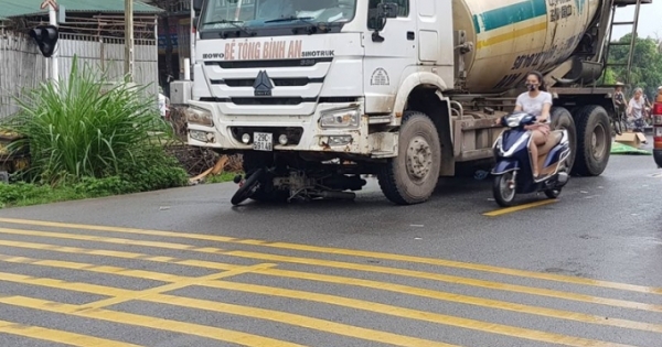 Hà Nam: Va chạm với xe bồn, 2 người đàn ông tử vong tại chỗ
