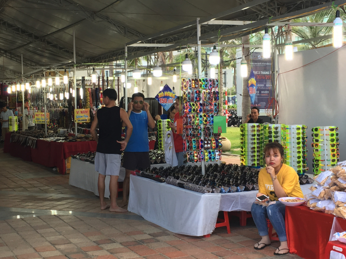 Nhiều sản phẩm c&aacute;c loại để kh&aacute;ch h&agrave;ng lựa chọn.