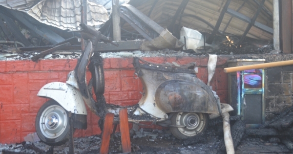 Lâm Đồng: Cháy lớn ở quán cà phê trong Khu du lịch hồ Tuyền Lâm