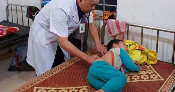 Sơn La: 78 người ngộ độc thuốc diệt cỏ phải nhập viện