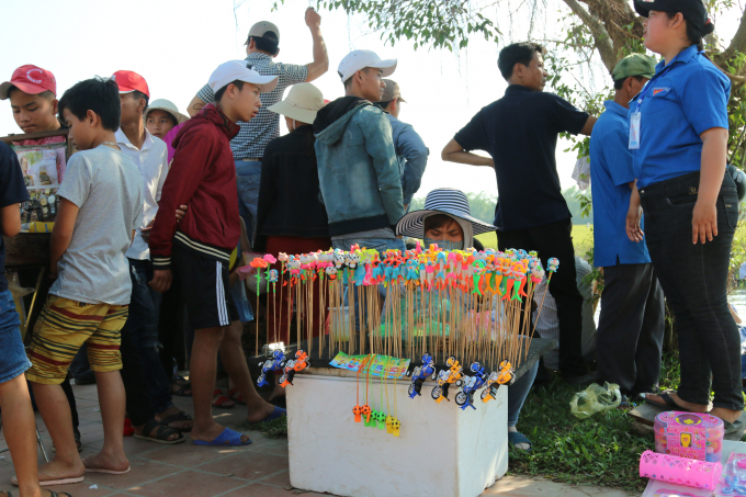 Festival Huế 2018: Đặc sắc &ldquo;Chợ qu&ecirc; ng&agrave;y hội&rdquo;