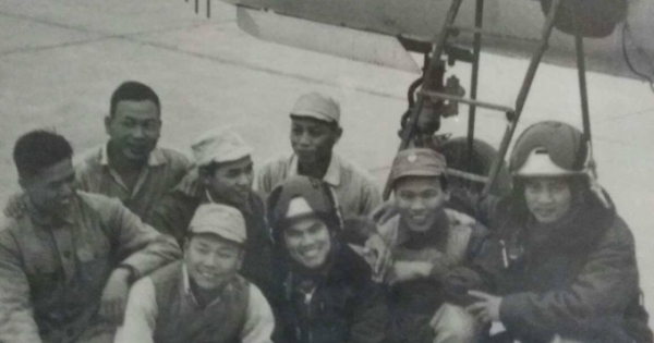 Cựu phi công Nguyễn Văn Lý nói về cuộc không kích giữa quân ta và quân địch năm 1975