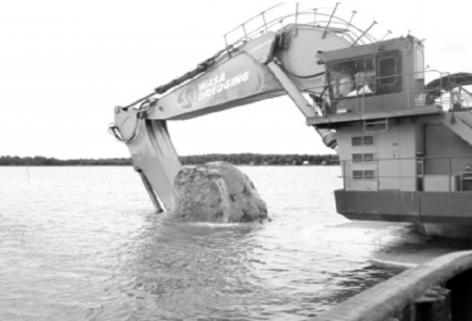 Nếu kh&ocirc;ng nạo v&eacute;t, c&oacute; cảng mỗi năm độ s&acirc;u giảm từ 30 - 40cm so với thiết kế.