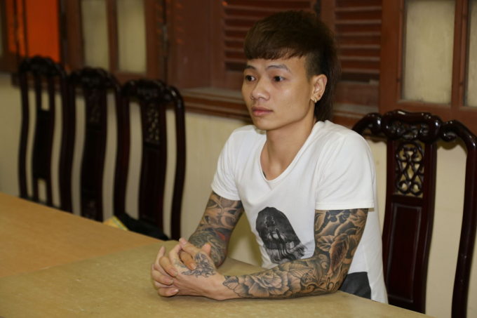 Kh&aacute; Bảnh tại cơ quan C&ocirc;ng an.