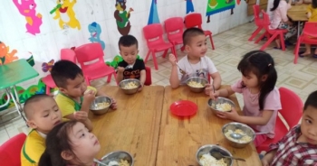 Báo động tình trạng buông lỏng quản lý tại các bếp ăn trường học