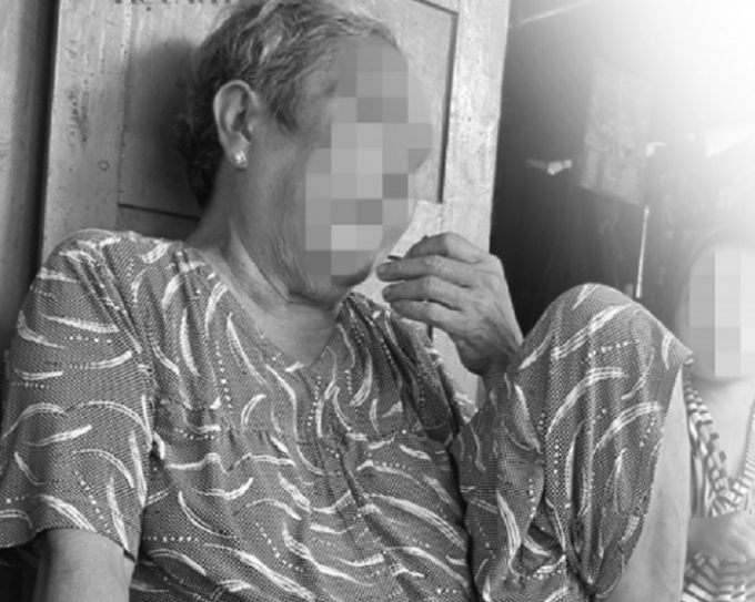 B&agrave; T&aacute;m B. kể lại chuyện về c&ocirc; con g&aacute;i đ&aacute;ng thương.