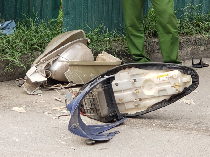 C&oacute; &iacute;t nhất ba chiếc xe m&aacute;y bị hư hại nặng.