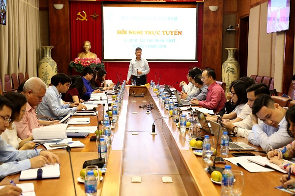 &Ocirc;ng Trần Đ&igrave;nh Liệu &ndash; Ph&oacute; Tổng Gi&aacute;m đốc BHXH Việt Nam ph&aacute;t biểu tại Hội nghị trực tuyến.