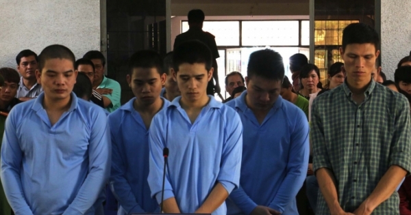 Đắk Lắk: Khiêu khích nhau trên Facebook, hai nhóm mang "hàng nóng" thanh toán nhau