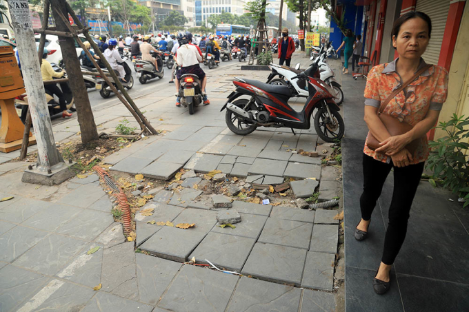 Đường Nguyễn Tr&atilde;i, Trần Ph&uacute;, Nguyễn Ch&iacute; Thanh, Trần Duy Hưng đang gặp phải t&igrave;nh trạng n&agrave;y&nbsp;