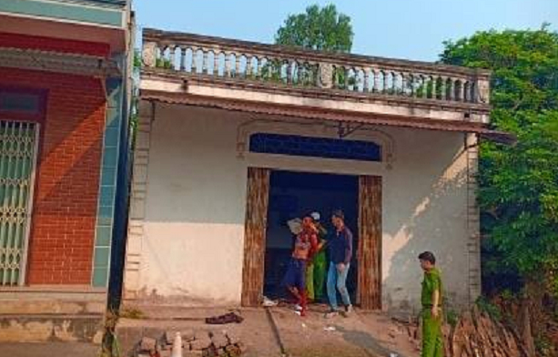 Lực lượng chức năng khống chế đối tượng.