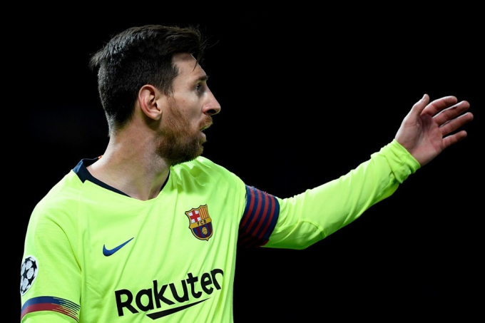 Messi bỏ lỡ cơ hội tr&ecirc;n chấm đ&aacute; phạt