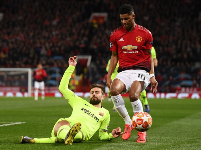 Rashford thi đấu c&oacute; phần n&oacute;ng vội