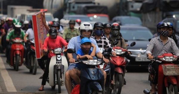 Cửa ngõ Thủ đô tắc dài trong ngày đầu nghỉ lễ giỗ Tổ