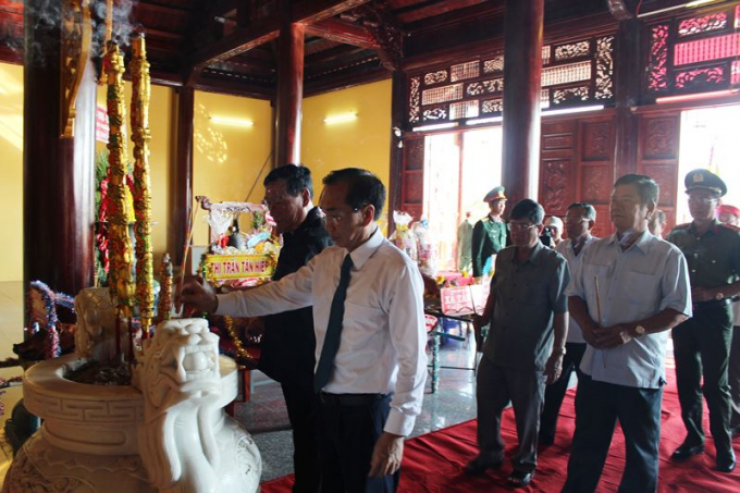 D&acirc;ng hương Giỗ Tổ H&ugrave;ng Vương ở Ki&ecirc;n Giang