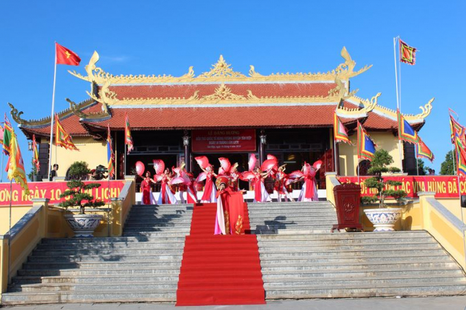 D&acirc;ng hương Giỗ Tổ H&ugrave;ng Vương ở Ki&ecirc;n Giang