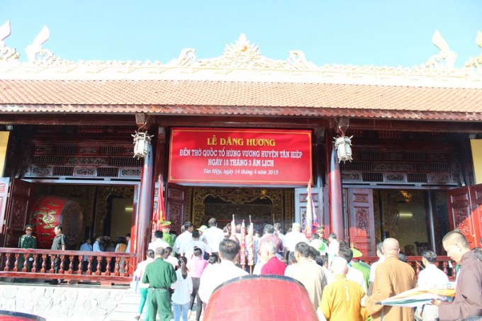 D&acirc;ng hương Giỗ Tổ H&ugrave;ng Vương ở Ki&ecirc;n Giang