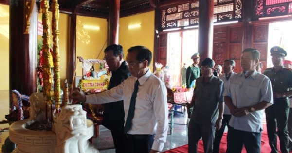 Dâng hương Giỗ Tổ Hùng Vương ở Kiên Giang