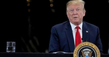 Đề xuất chữa cháy Nhà thờ Đức Bà của Tổng thống Trump bị chỉ trích là 