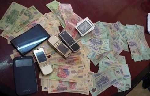 Phó trưởng Công an xã bị bắt vì "nhận hối lộ" của con bạc