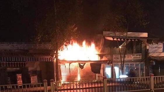 Cháy cửa hàng xe đạp điện, 3 người trong một gia đình tử vong