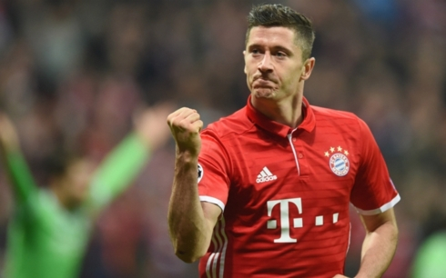 2. Robert Lewandowski (Bayern): 8 b&agrave;n thắng