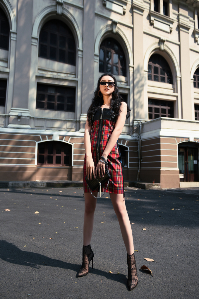 Bất ngờ trước m&agrave;n &ldquo;lột x&aacute;c&rdquo; của &Aacute; hậu H&agrave; Thu trong phong c&aacute;ch mới