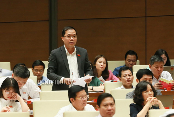 Đại biểu Đinh C&ocirc;ng Sỹ - đo&agrave;n Đại biểu quốc hội tỉnh Sơn La. Ảnh: Quốc hội.