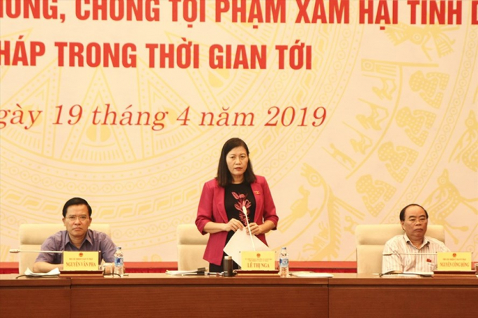 Chủ nhiệm Ủy ban Tư ph&aacute;p L&ecirc; Thị Nga chủ tr&igrave; phi&ecirc;n họp. Ảnh: TV