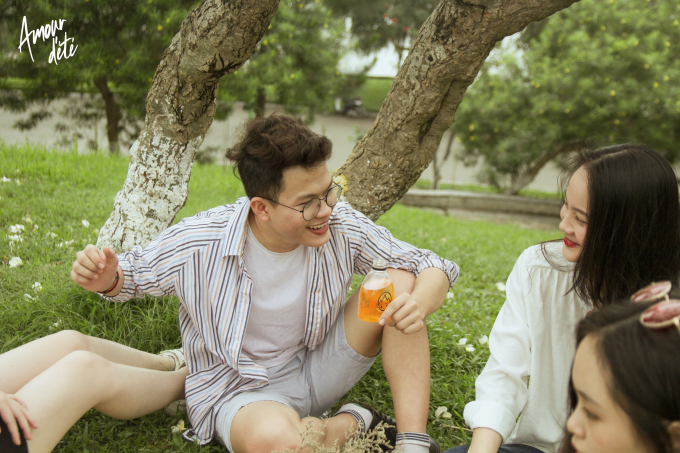 Nếu c&oacute; ai đ&oacute; cho t&ocirc;i xin một v&eacute; trở về tuổi thơ, t&ocirc;i sẽ cầm lấy tấm v&eacute; ấy thật nhanh để l&ecirc;n chuyến xe thời gian.