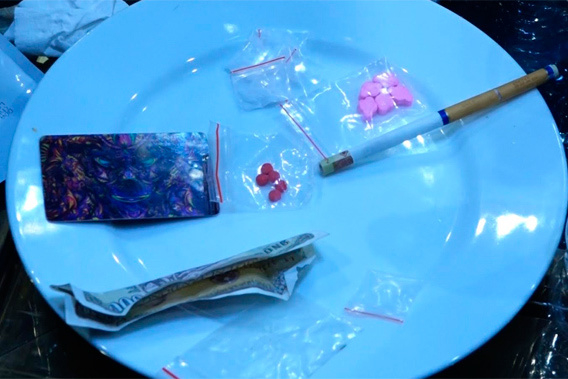 Tang vật c&aacute;c đối tượng sử dụng ma t&uacute;y