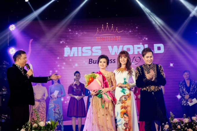 Hoa hậu 'b&aacute;t nh&aacute;o' bước ra từ chương tr&igrave;nh của C&ocirc;ng ty Bến Th&agrave;nh Media