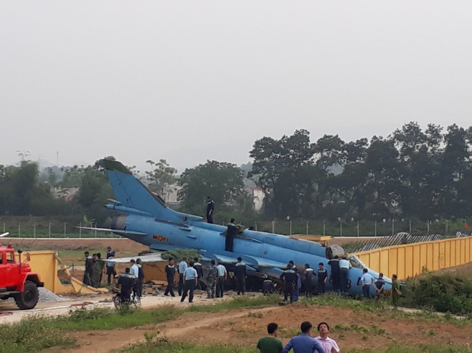 H&igrave;nh ảnh m&aacute;y bay gặp sự cố. Ảnh L&ecirc; Phi&ecirc;n