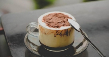 Báo chí quốc tế dành nhiều lời khen ngợi cho cà phê trứng của Hà Nội