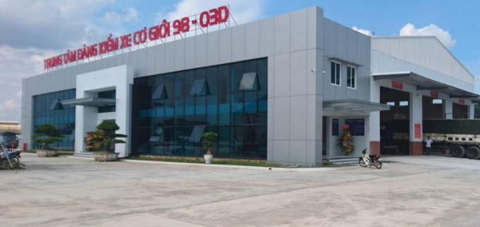 Đ&oacute;ng cửa trung t&acirc;m đăng kiểm xe cơ giới 98-03D.