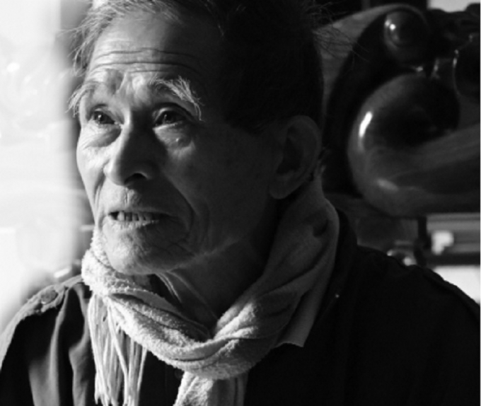 Mặc d&ugrave; đ&atilde; bước sang tuổi 80 nhưng &ocirc;ng Ph&ugrave;ng Văn Lự vẫn khỏe mạnh v&agrave; tinh nhanh.